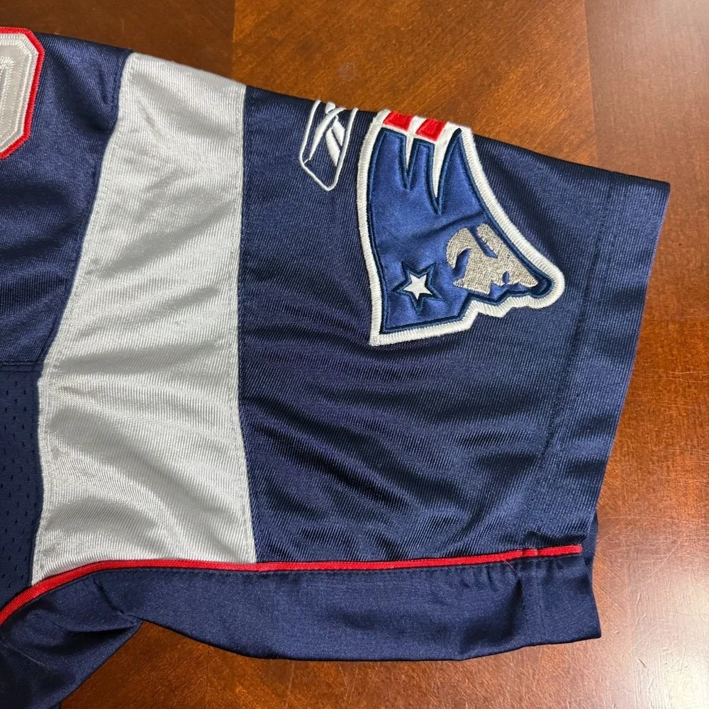 New England Patriots #81 Reebok NFL Equipment Authentic Jersey Sz‎ 52 read